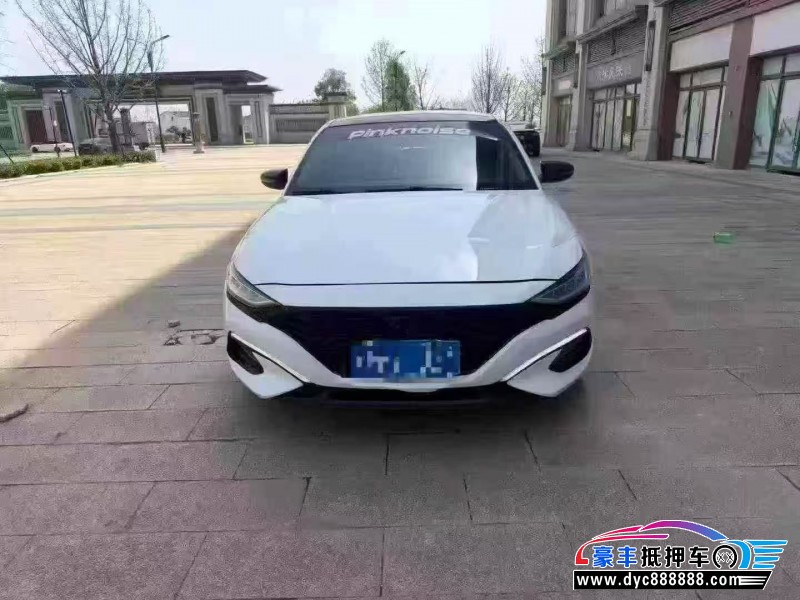 抵押车出售19年现代菲斯塔轿车