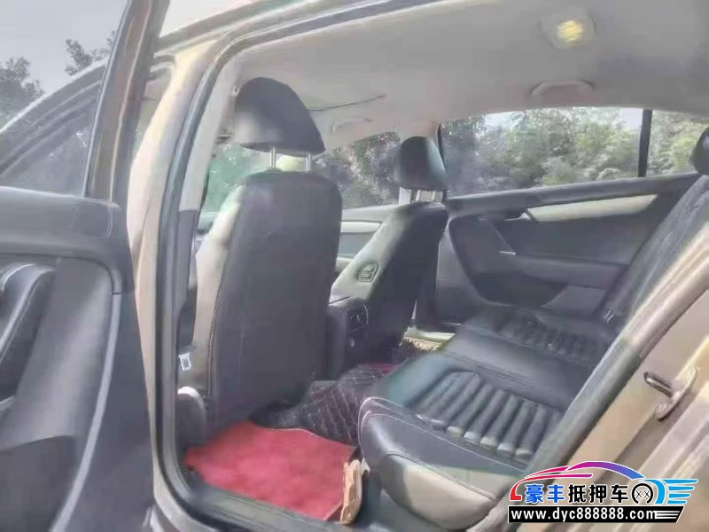 15年大众迈腾轿车抵押车出售