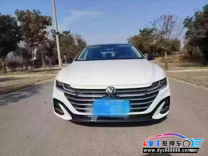 抵押车出售24年大众CC轿车