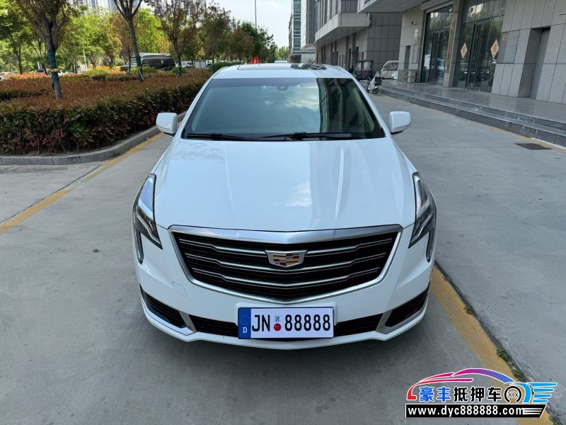 抵押车出售19年凯迪拉克XTS轿车