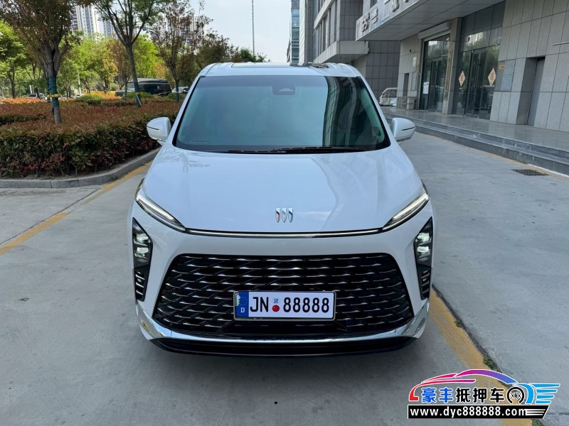 抵押车出售24年别克GL8轿车