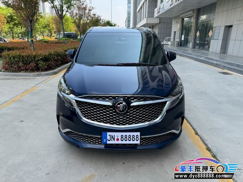 抵押车出售20年别克GL8轿车