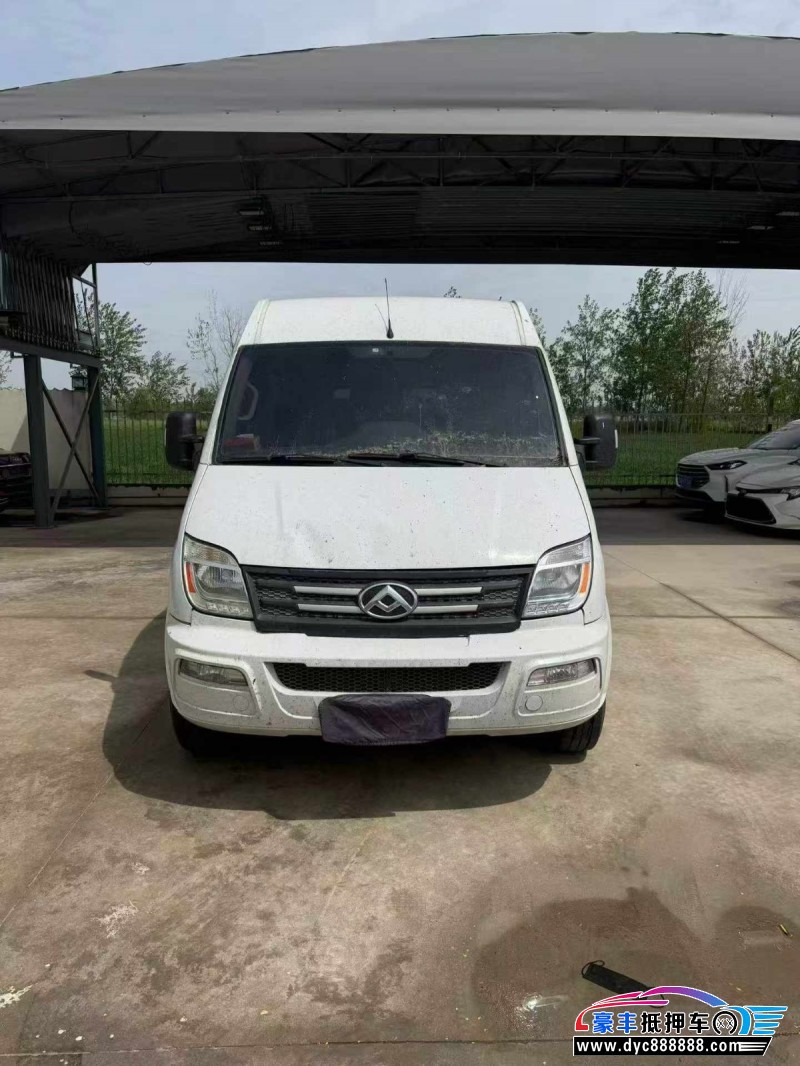 抵押车出售22年上汽大通V80轿车