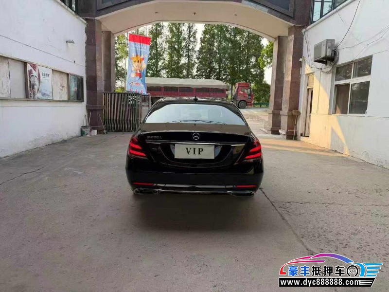 19年奔驰S轿车抵押车出售