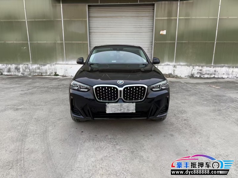 抵押车出售23年宝马X4轿车