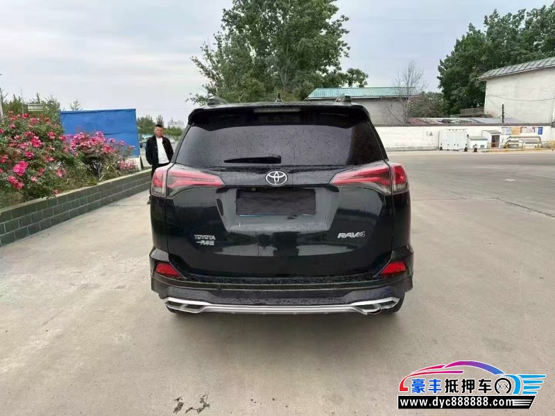 19年丰田RAV4轿车抵押车出售