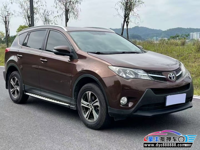 15年丰田RAV4轿车抵押车出售