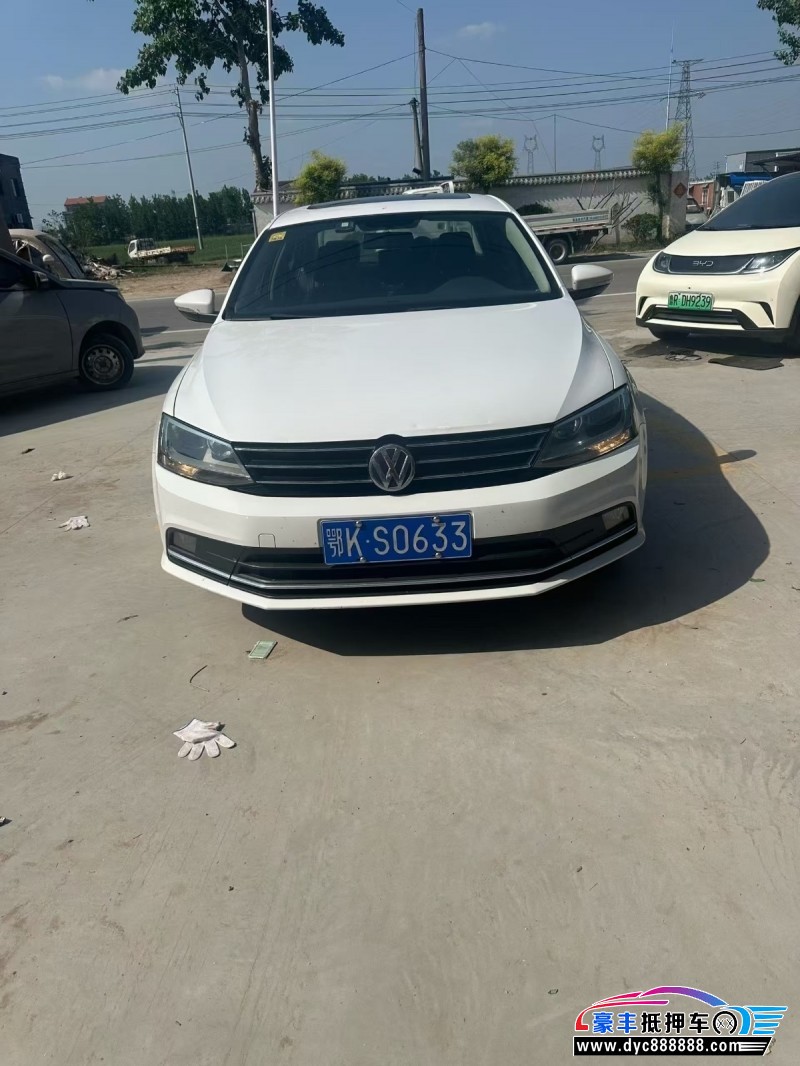 抵押车出售16年大众速腾轿车