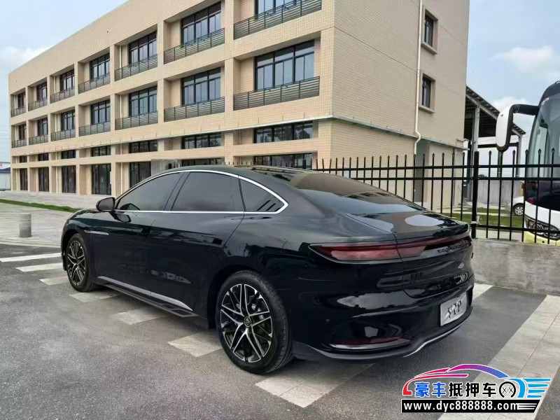 25年比亚迪汉轿车抵押车出售