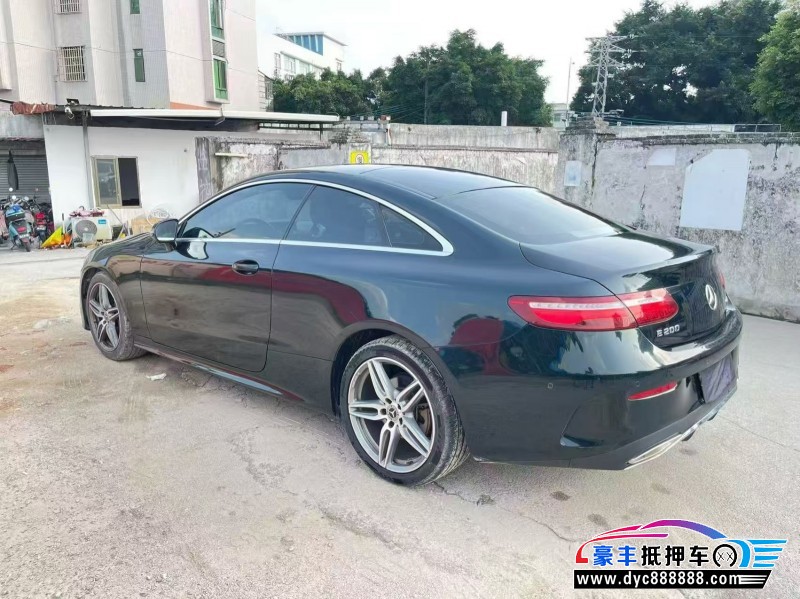 18年奔驰E轿车抵押车出售