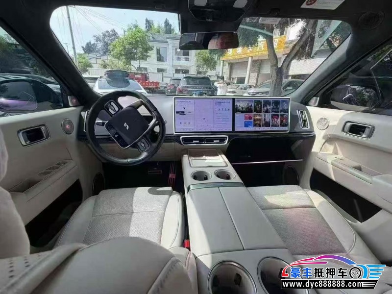 24年理想L9轿车抵押车出售