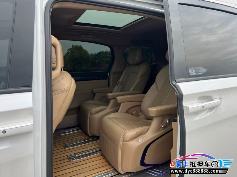 21年别克GL8轿车抵押车出售