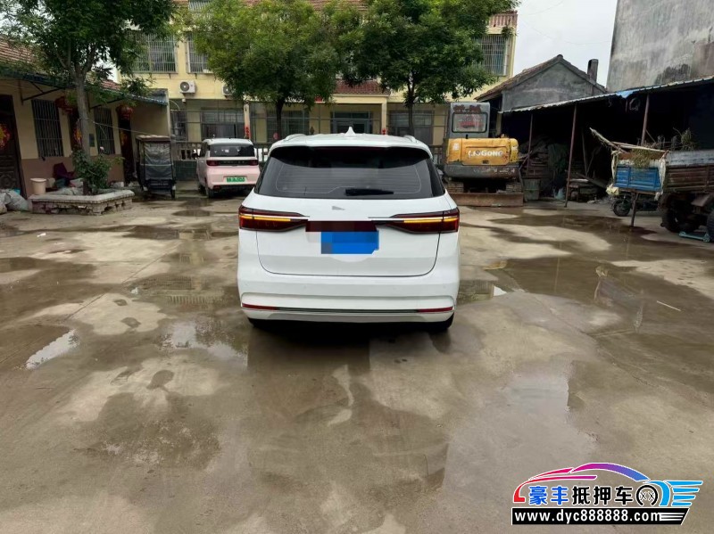 21年比亚迪宋轿车抵押车出售