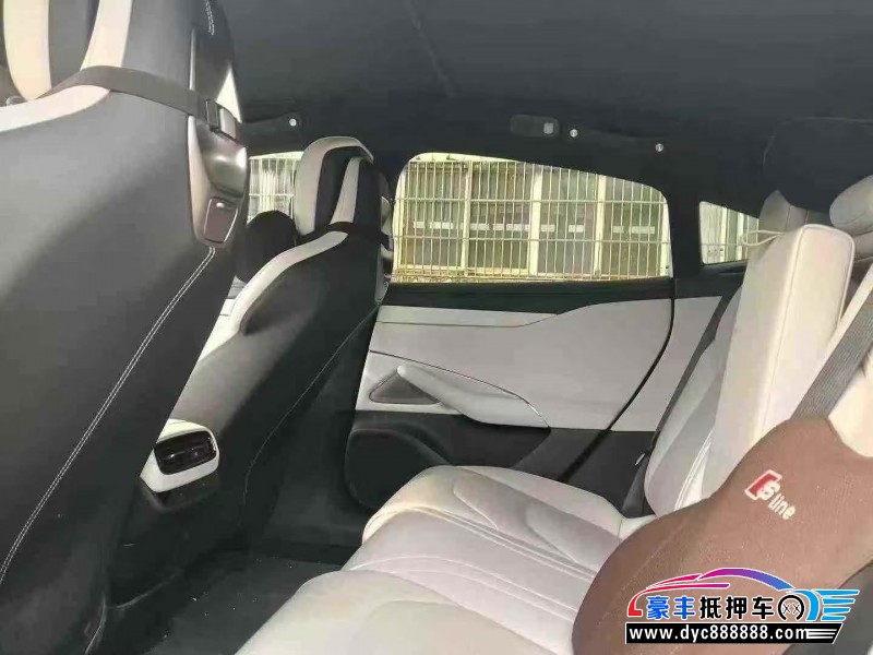 24年小米SU7轿车抵押车出售
