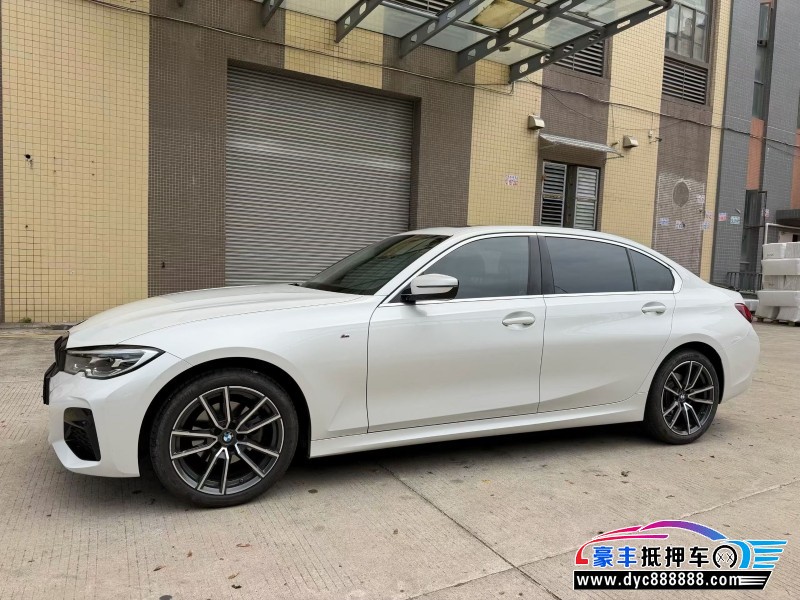 22年宝马3系轿车抵押车出售