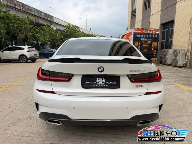 22年宝马3系轿车抵押车出售