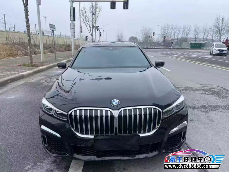 抵押车出售21年宝马7系轿车