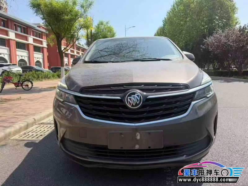 抵押车出售22年别克GL8轿车