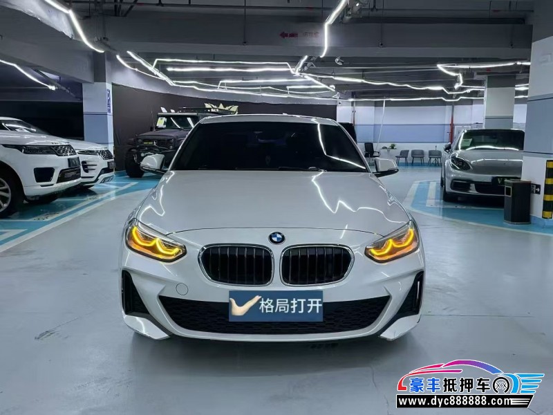 抵押车出售19年宝马1系轿车