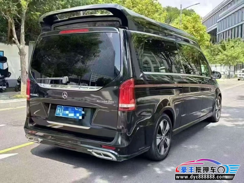20年奔驰V轿车抵押车出售