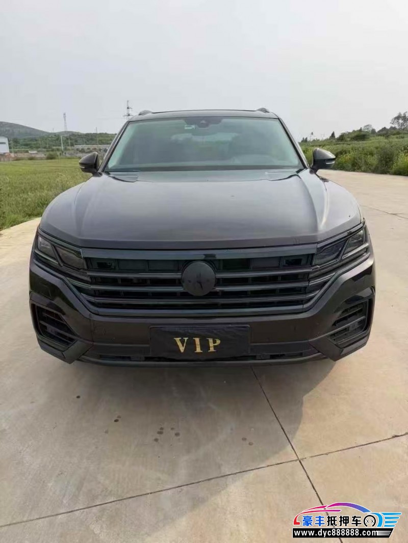 抵押车出售21年大众途锐轿车