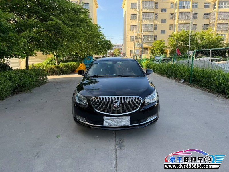 抵押车出售13年别克君越轿车