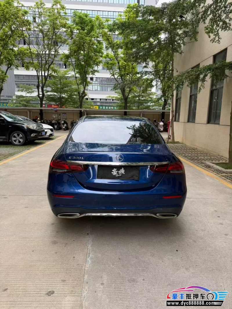 20年奔驰E轿车抵押车出售