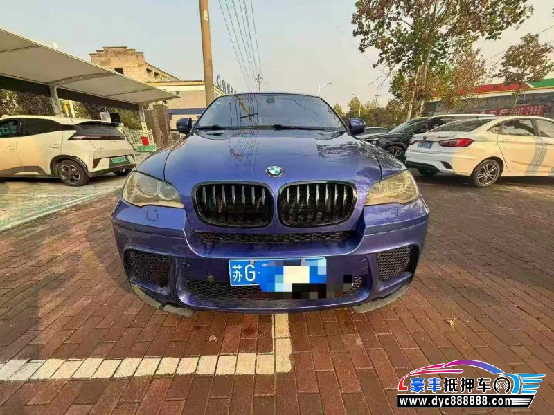 抵押车出售12年宝马X6轿车