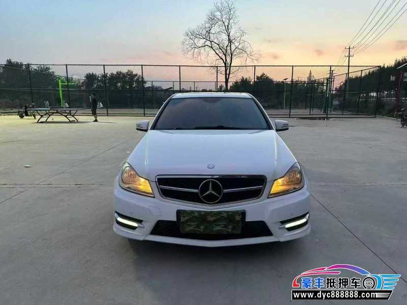 抵押车出售14年奔驰C轿车
