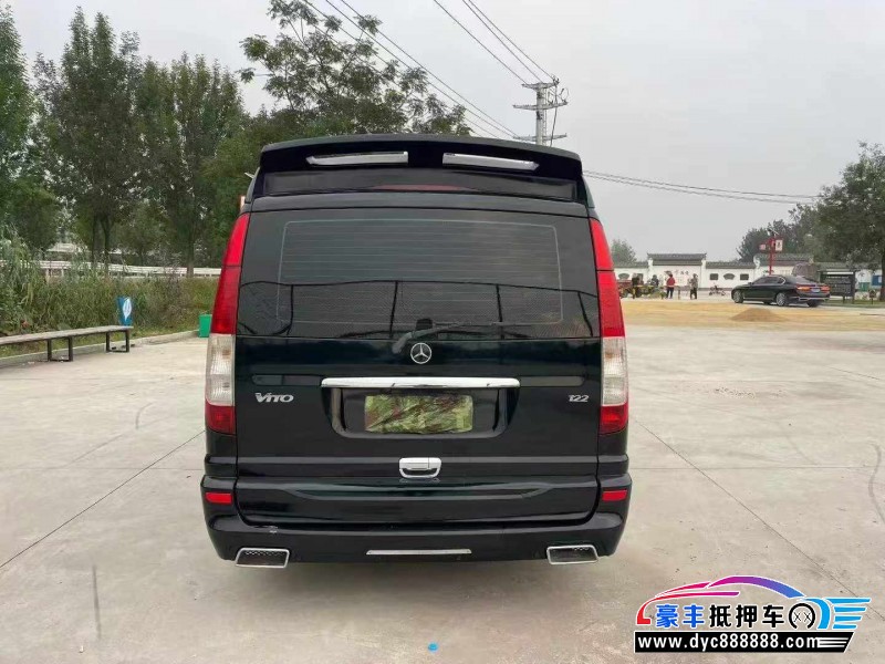 15年奔驰威霆轿车抵押车出售