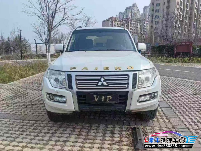 抵押车出售19年三菱帕杰罗轿车