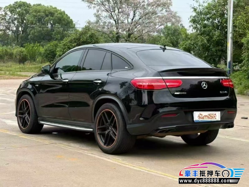 18年奔驰GLE轿车抵押车出售