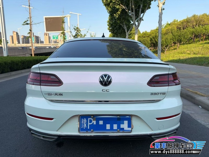 25年大众CC轿车抵押车出售