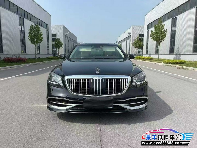 抵押车出售18年奔驰迈巴赫S级轿车