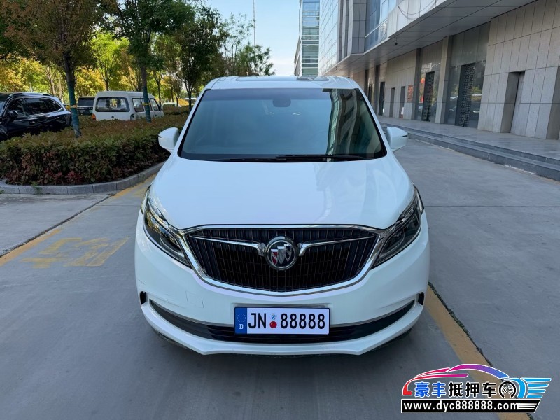抵押车出售19年别克GL8轿车