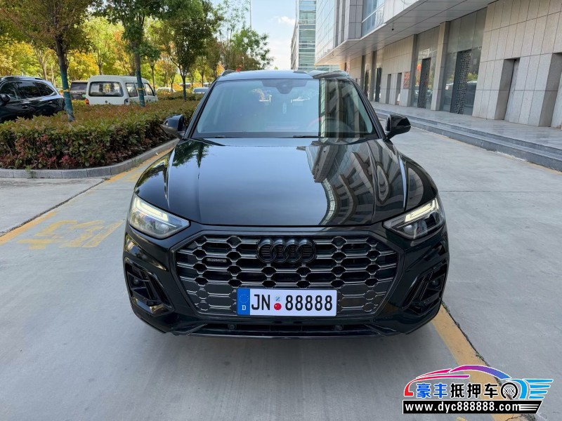 抵押车出售22年奥迪Q5轿车