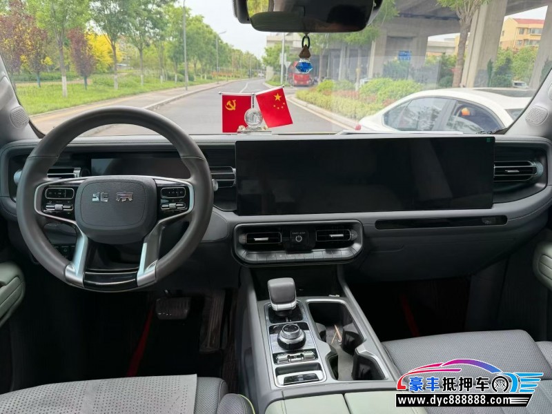 25年北京BJ40轿车抵押车出售