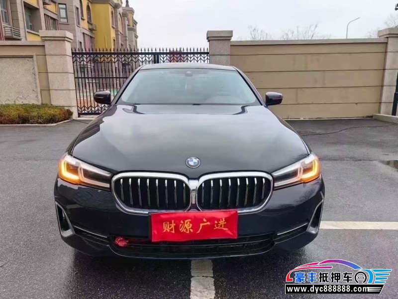 抵押车出售22年宝马5系轿车