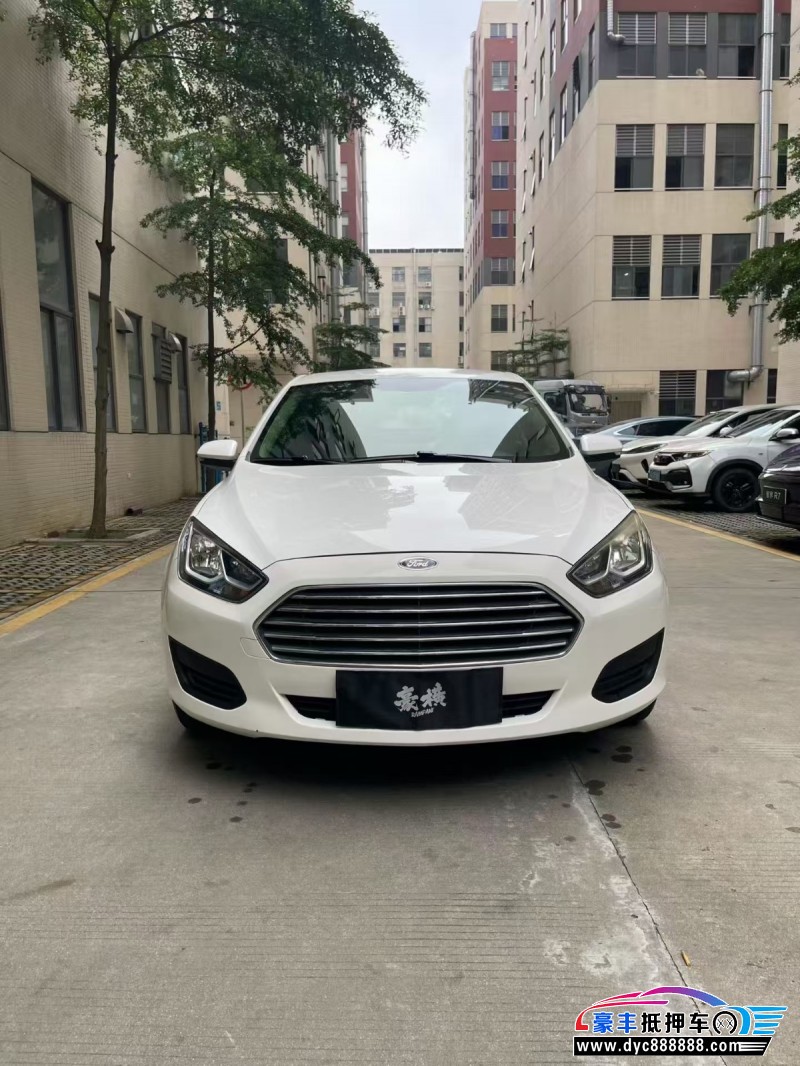 抵押车出售18年福特福睿斯轿车