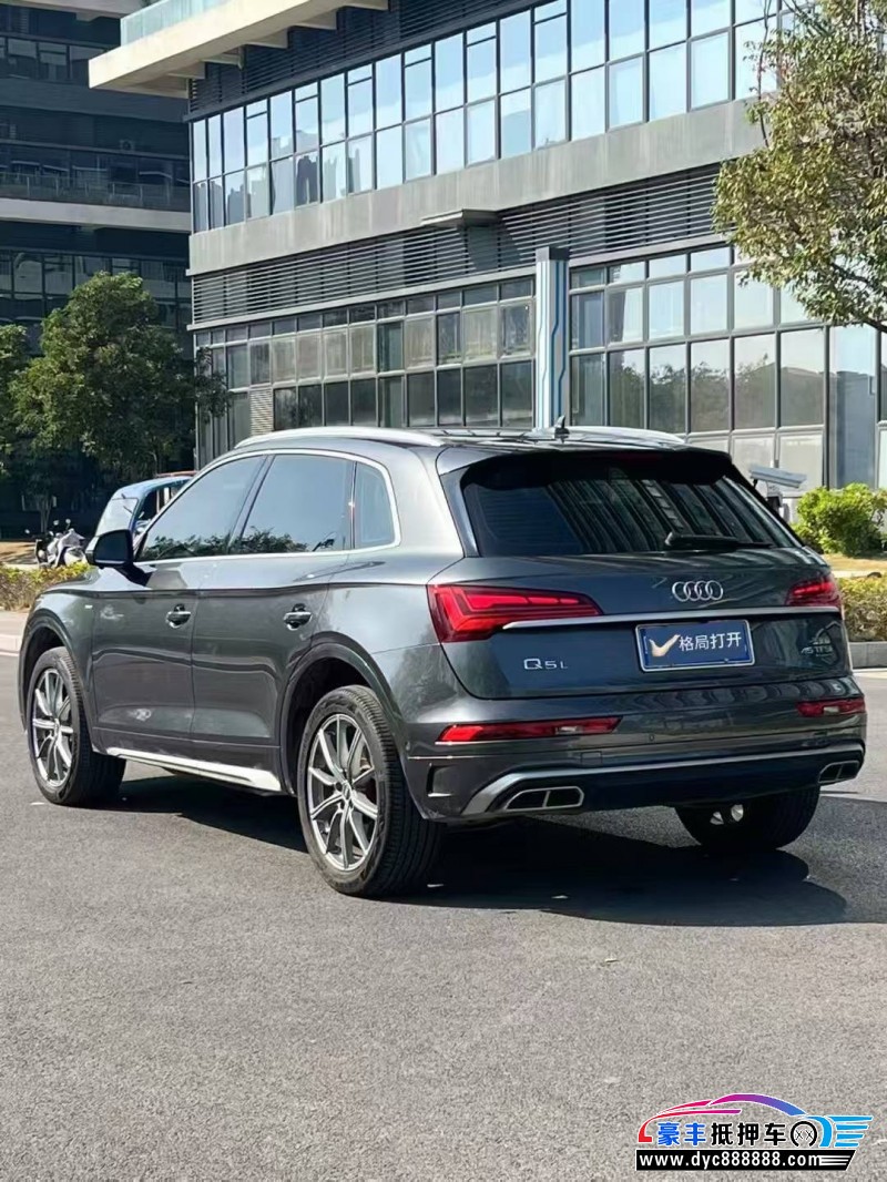 23年奥迪Q5轿车抵押车出售