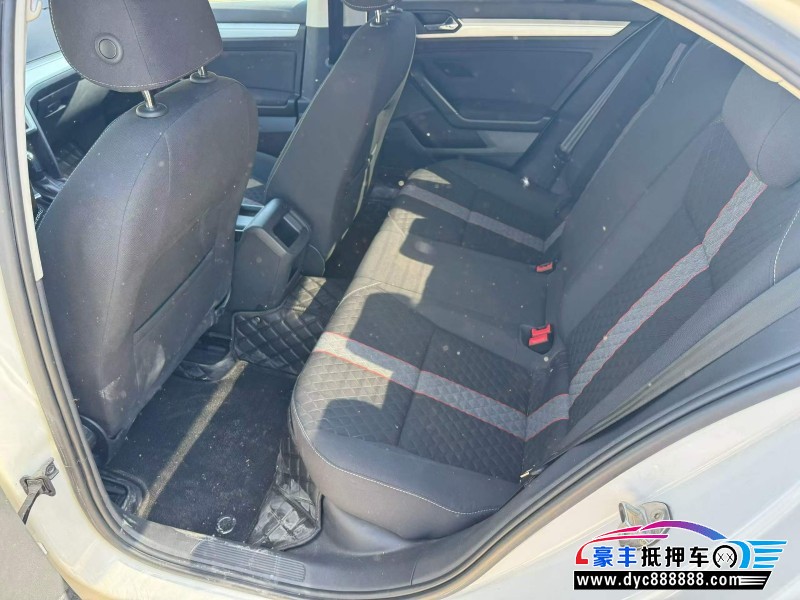 22年大众凌渡轿车抵押车出售