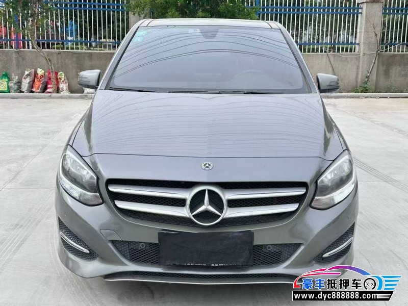 抵押车出售19年奔驰B轿车