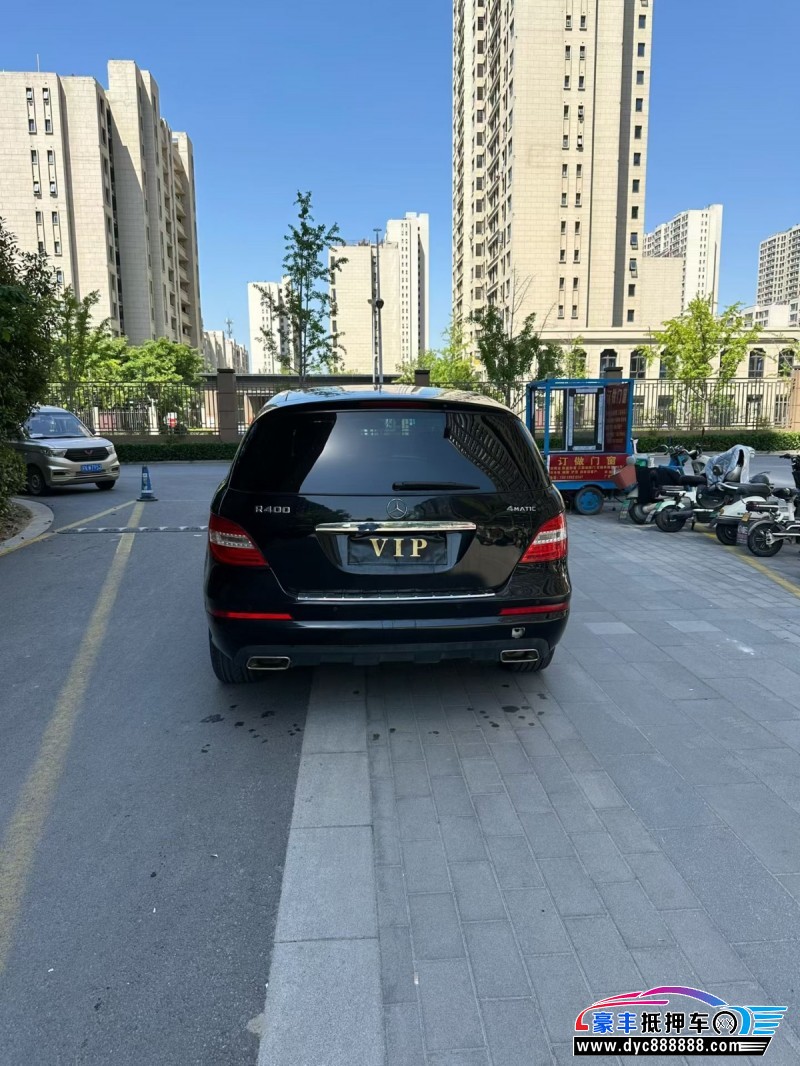 17年奔驰R轿车抵押车出售