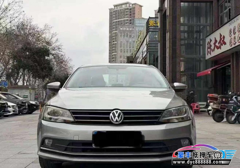 抵押车出售15年大众速腾轿车