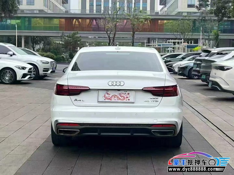 23年奥迪A4L轿车抵押车出售
