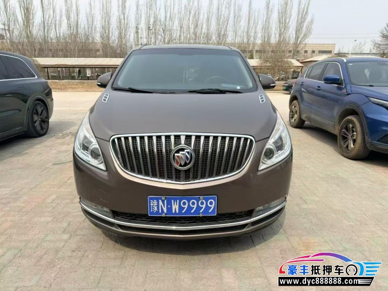 抵押车出售17年别克GL8轿车