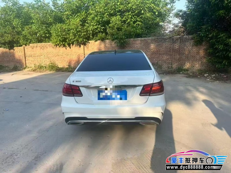15年奔驰E轿车抵押车出售