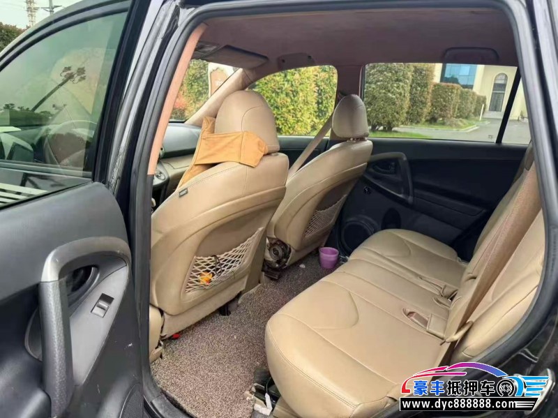 13年丰田RAV4轿车抵押车出售