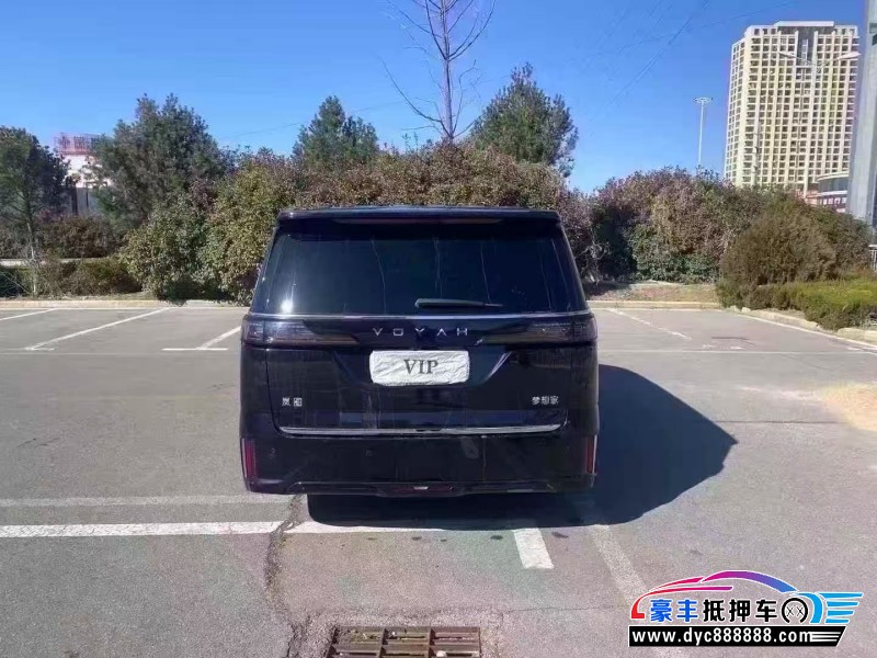 23年岚图梦想家轿车抵押车出售
