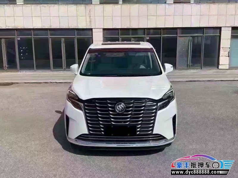 抵押车出售25年别克GL8轿车